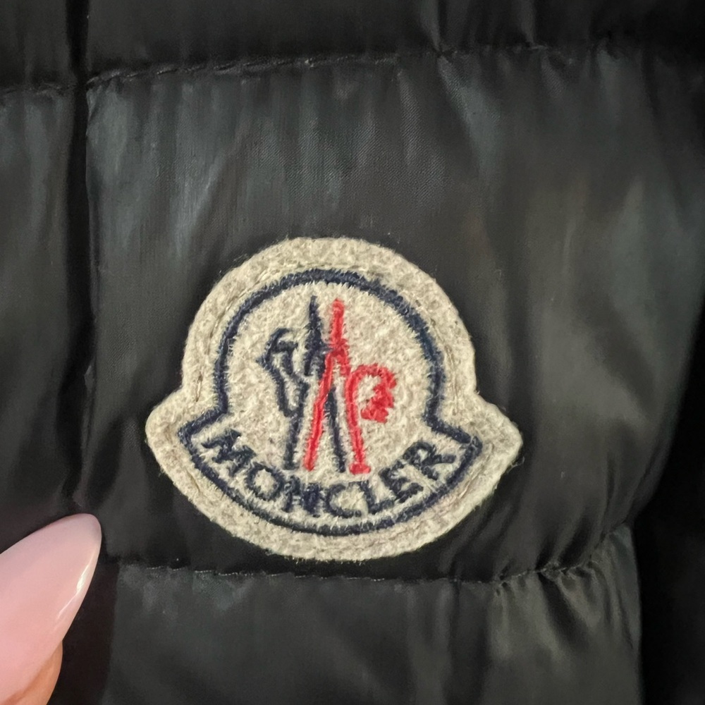 AUTHENTIC Moncler Liane Black Puffer Vest (Women) Large - Picture 3 of 7
